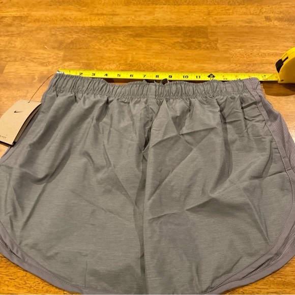Women’s Nike Running Shorts Dri FIT Tempo Brief Lined Gray Large CU8890 067 New - Picture 8 of 11